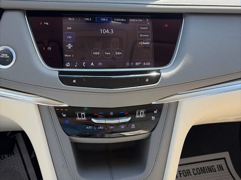 Used 2023 Cadillac XT5 Premium Luxury AWD/4WD image 14