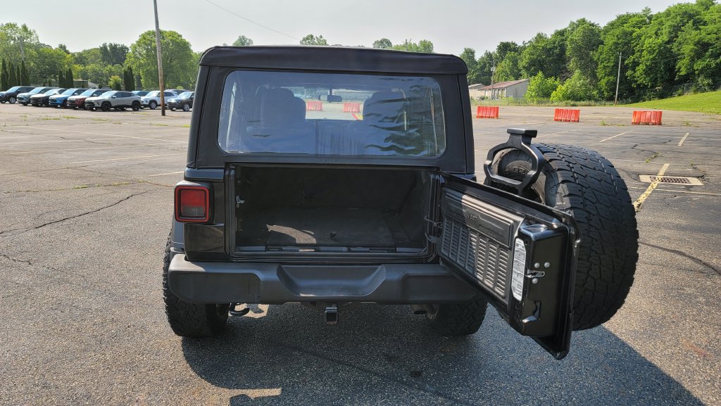 Used 2020 Jeep Wrangler Unlimited Sport AWD/4WD image 11