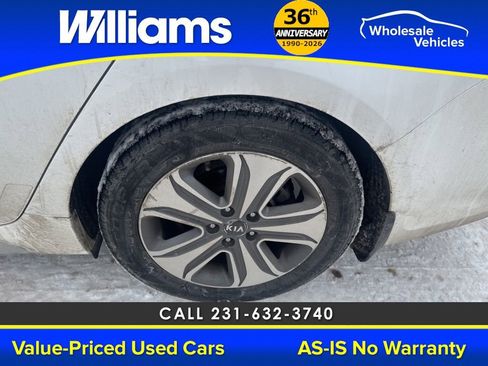 Used 2017 Kia Optima EX image 28