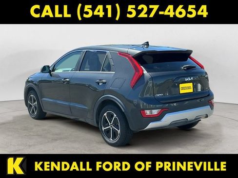 Used 2023 Kia Niro LX FWD image 3