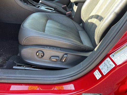 Used 2022 Volkswagen Passat 2.0T image 16