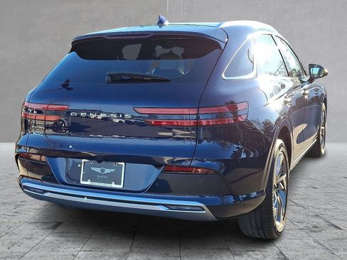 Certified 2025 Genesis Electrified GV70 image 10