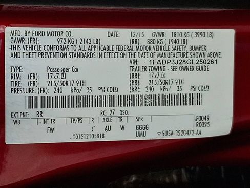 Used 2016 Ford Focus Titanium w/ Exterior Protection Package FWD image 27