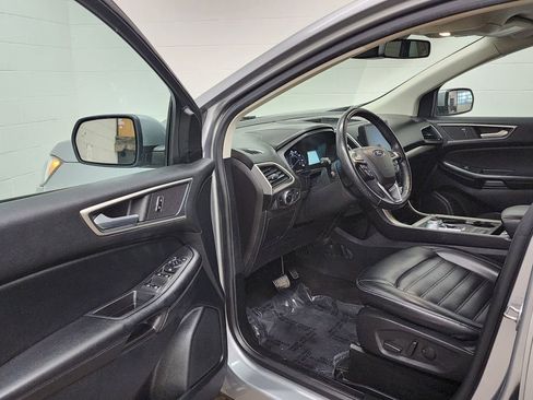 Used 2023 Ford Edge SEL image 11
