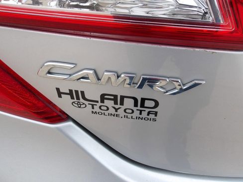 Used 2012 Toyota Camry SE FWD image 33