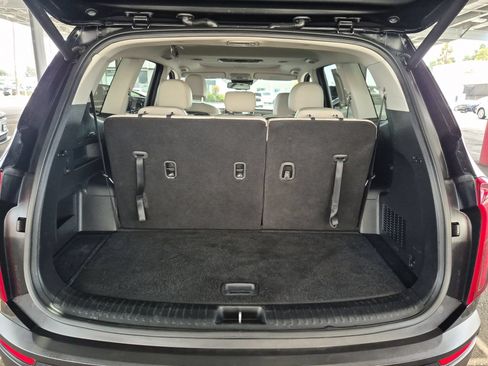Used 2022 Kia Telluride EX w/ Towing Package FWD image 24