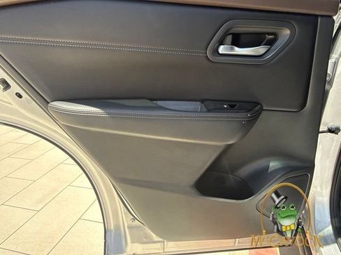 Used 2023 Nissan Rogue SV w/ SV Premium B Package FWD image 27