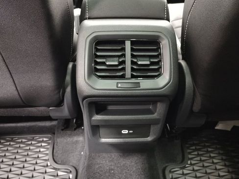 New 2025 Volkswagen Taos SEL image 34