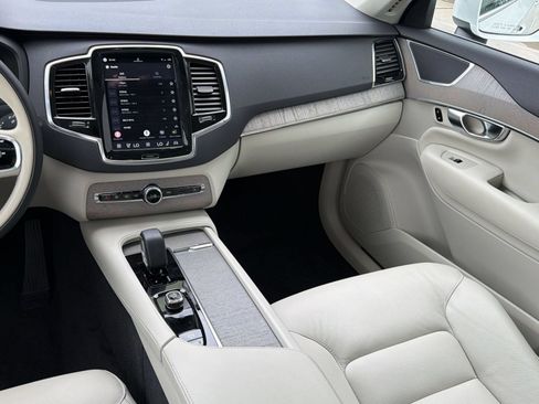 Certified 2024 Volvo XC90 B5 Plus w/ Protection Package Premier AWD/4WD image 27