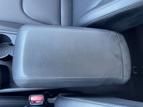 Used 2025 Kia Sportage EX FWD image 37