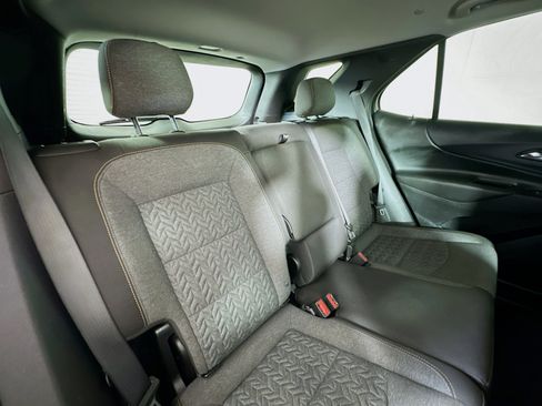Used 2024 Chevrolet Equinox LT FWD image 24