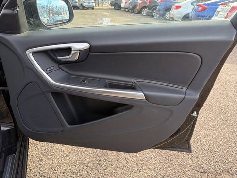 Used 2017 Volvo S60 T5 Dynamic w/ Vision Package image 25