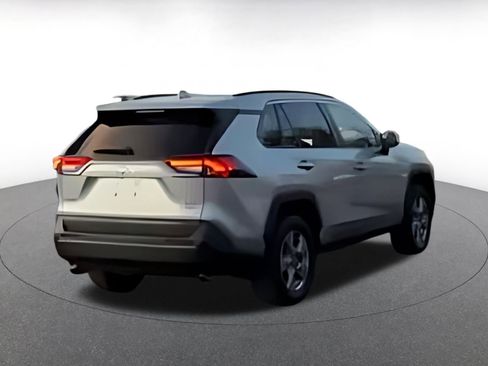 Used 2025 Toyota RAV4 XLE image 16