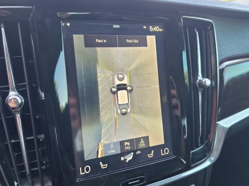 Used 2018 Volvo S90 T5 Momentum FWD image 39