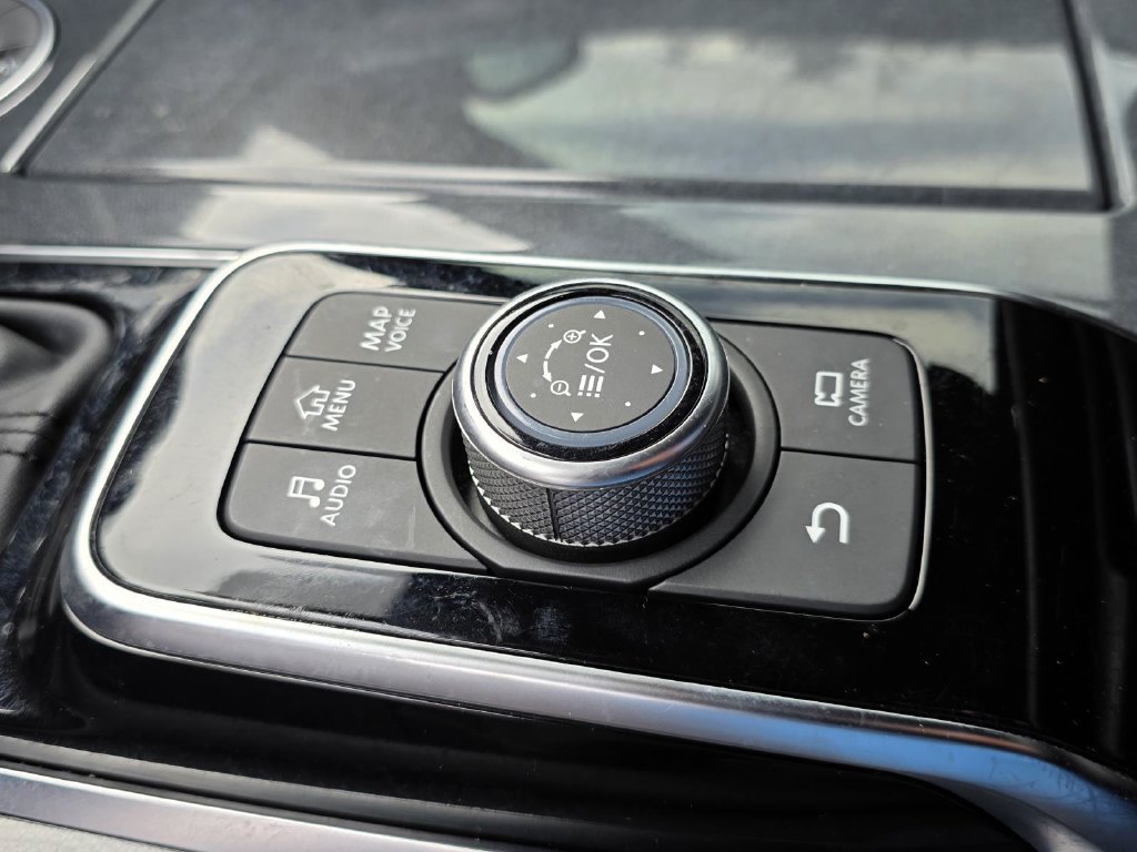 Used 2023 Nissan Armada SL w/ Midnight Edition Package AWD/4WD image 28