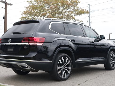Used 2019 Volkswagen Atlas SEL Premium image 3