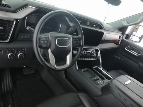 Used 2025 GMC Sierra 2500 Denali w/ Denali Reserve Package image 18