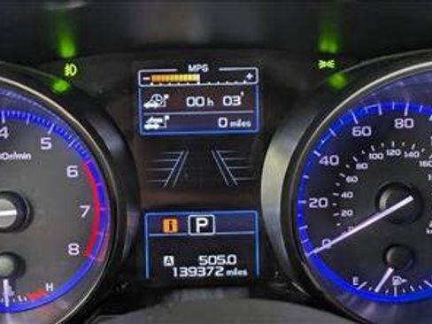 Used 2018 Subaru Outback 2.5i Limited AWD/4WD image 11