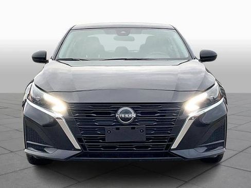 Certified 2024 Nissan Altima 2.5 SV image 4