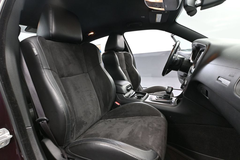 Used 2021 Dodge Charger R/T w/ Plus Group RWD image 39