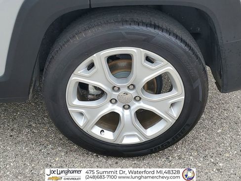 Used 2016 Jeep Renegade Limited FWD image 35