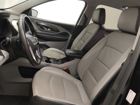 Used 2024 GMC Terrain SLT AWD/4WD image 17