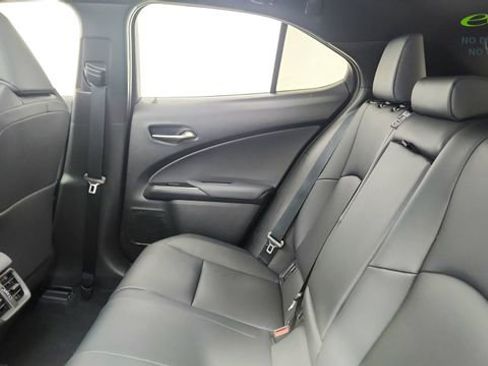 Used 2025 Lexus UX 300h FWD image 28