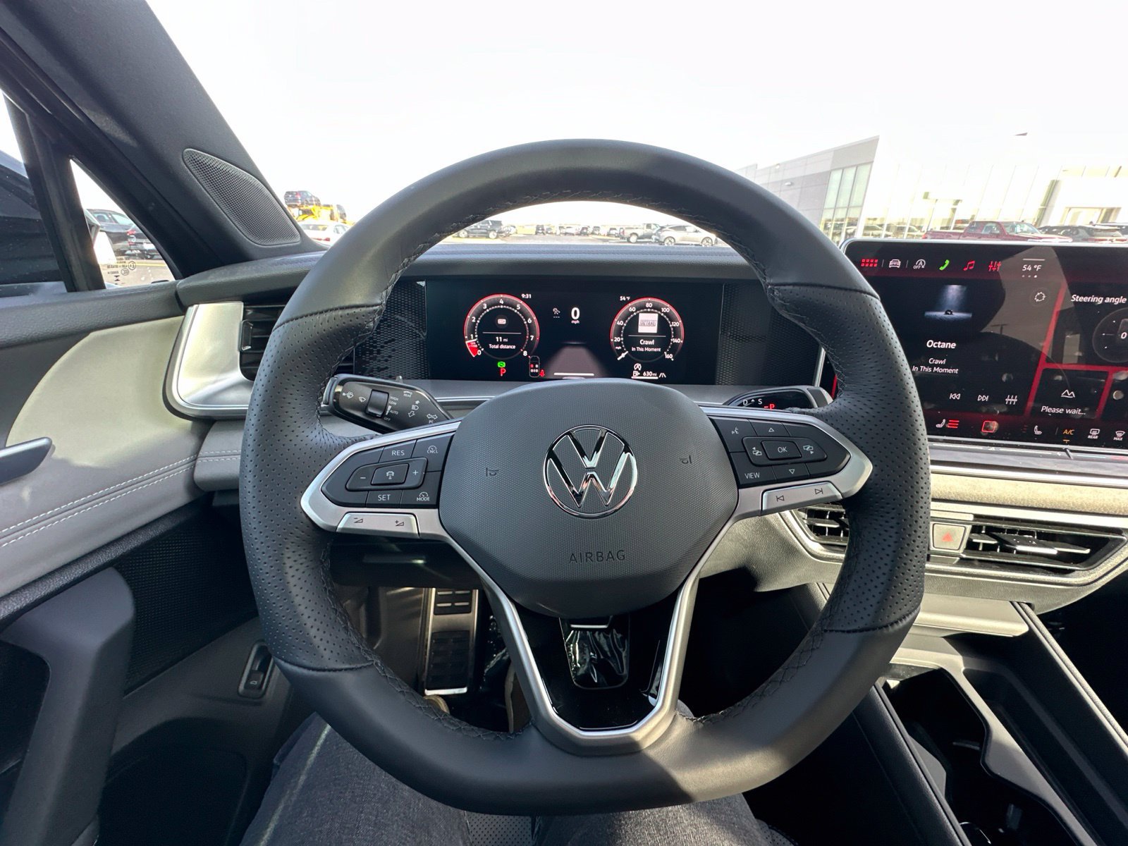 New 2026 Volkswagen Tiguan SE R-Line AWD/4WD image 40