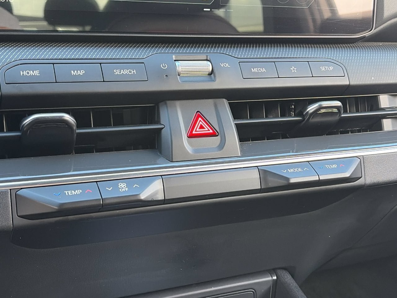 Certified 2025 Kia K4 GT-Line Turbo w/ GT-Line Premium Package FWD image 26