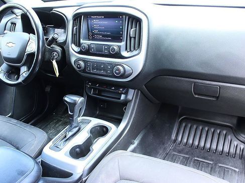 Used 2021 Chevrolet Colorado LT w/ Fleet Safety Package RWD image 19
