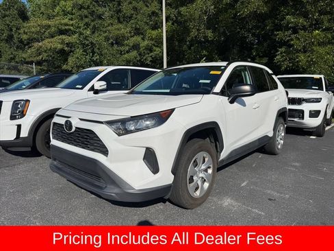Used 2019 Toyota RAV4 LE FWD image 9