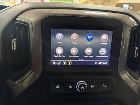 Used 2021 Chevrolet Silverado 1500 Custom Trail Boss w/ Realtree Special Edition image 22