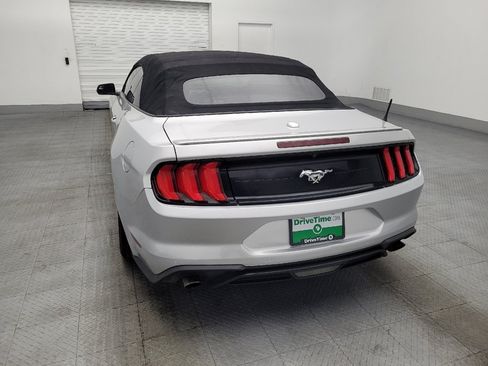 Used 2018 Ford Mustang Premium RWD image 6