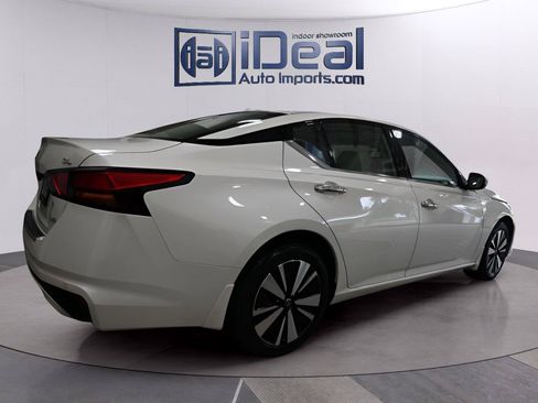 Used 2019 Nissan Altima 2.5 SL AWD/4WD image 5