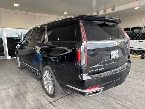 Used 2024 Cadillac Escalade ESV Premium Luxury RWD image 6