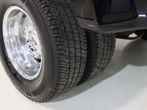 Used 2022 Ford F350 Platinum AWD/4WD image 12