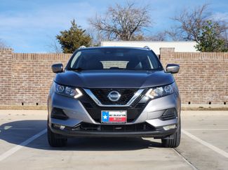 Used 2022 Nissan Rogue Sport SV video 2