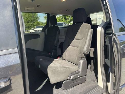 Used 2016 Dodge Grand Caravan SE w/ Quick Order Package 29E SE FWD image 14