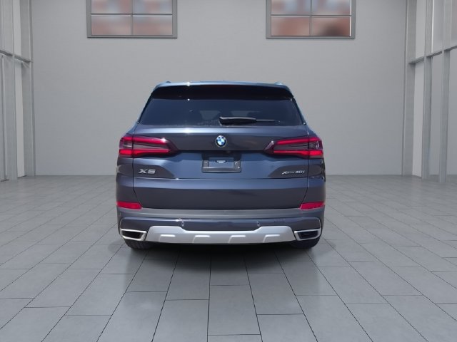 Used 2022 BMW X5 xDrive40i w/ Premium Package AWD/4WD image 7