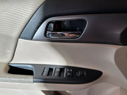 Used 2015 Honda Accord LX image 18
