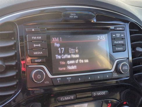 Used 2017 Nissan Juke SV image 19