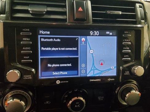 Used 2022 Toyota 4Runner TRD Off-Road Premium image 34