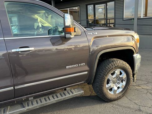Used 2015 GMC Sierra 2500 SLT image 3