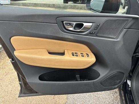 Used 2019 Volvo XC60 T5 Inscription w/ Protection Package Premier image 25