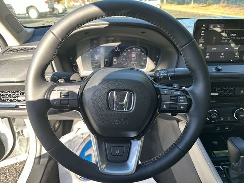 New 2025 Honda Accord Touring image 11
