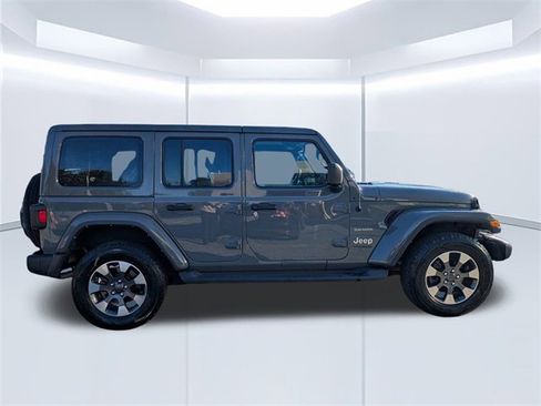 Used 2022 Jeep Wrangler Unlimited Sahara w/ Cold Weather Group image 3