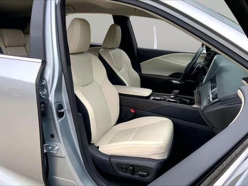 Used 2024 Lexus RX 350 FWD w/ Technology Package image 9