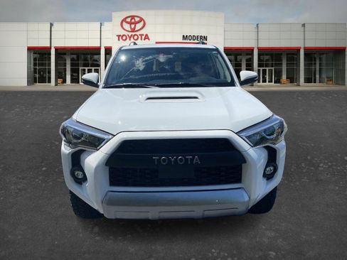 Certified 2024 Toyota 4Runner TRD Off-Road Premium w/ Moonroof Package AWD/4WD image 2