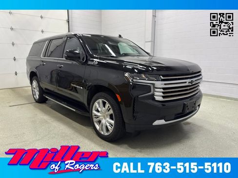 Used 2023 Chevrolet Suburban High Country AWD/4WD image 1