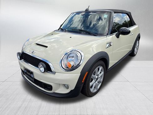 Used 2015 MINI Cooper S FWD image 1